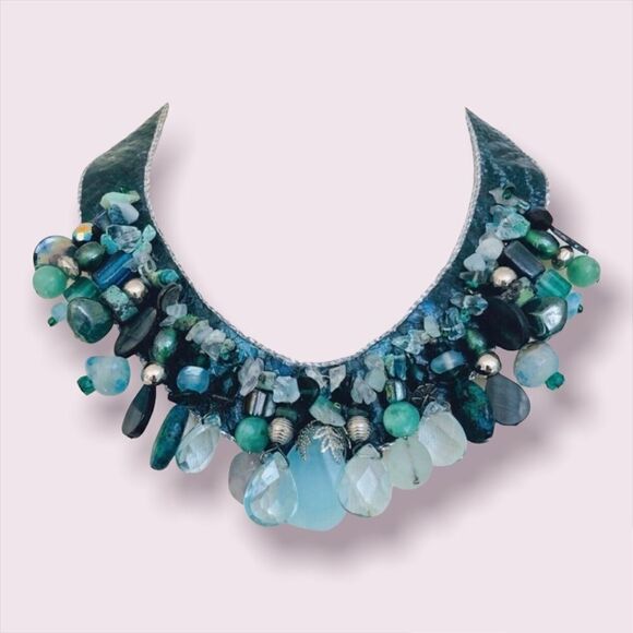 SEMI-PRECIOUS MULTI-STONE & LEATHER COLLAR